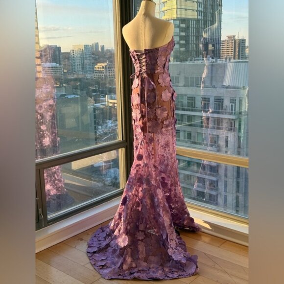 🆕 BRONX & BANCO 🧿 NWOT Jasmine Floral-Appliqued Gown, Lilac - Sz XS US 2 - Picture 8 of 16